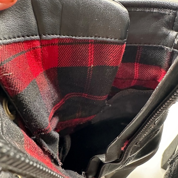 Black Boots - Picture 4 of 4